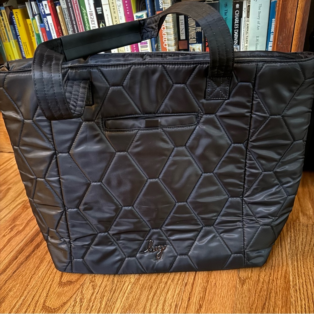 Lug Quilted Black Two-step tote